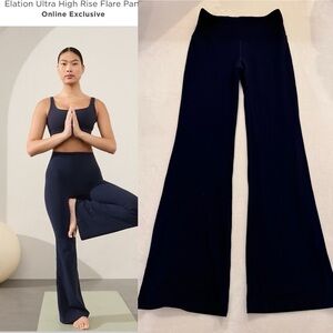 Athleta Elation Ultra High Rise Flare Pant size Medium Petite in Navy